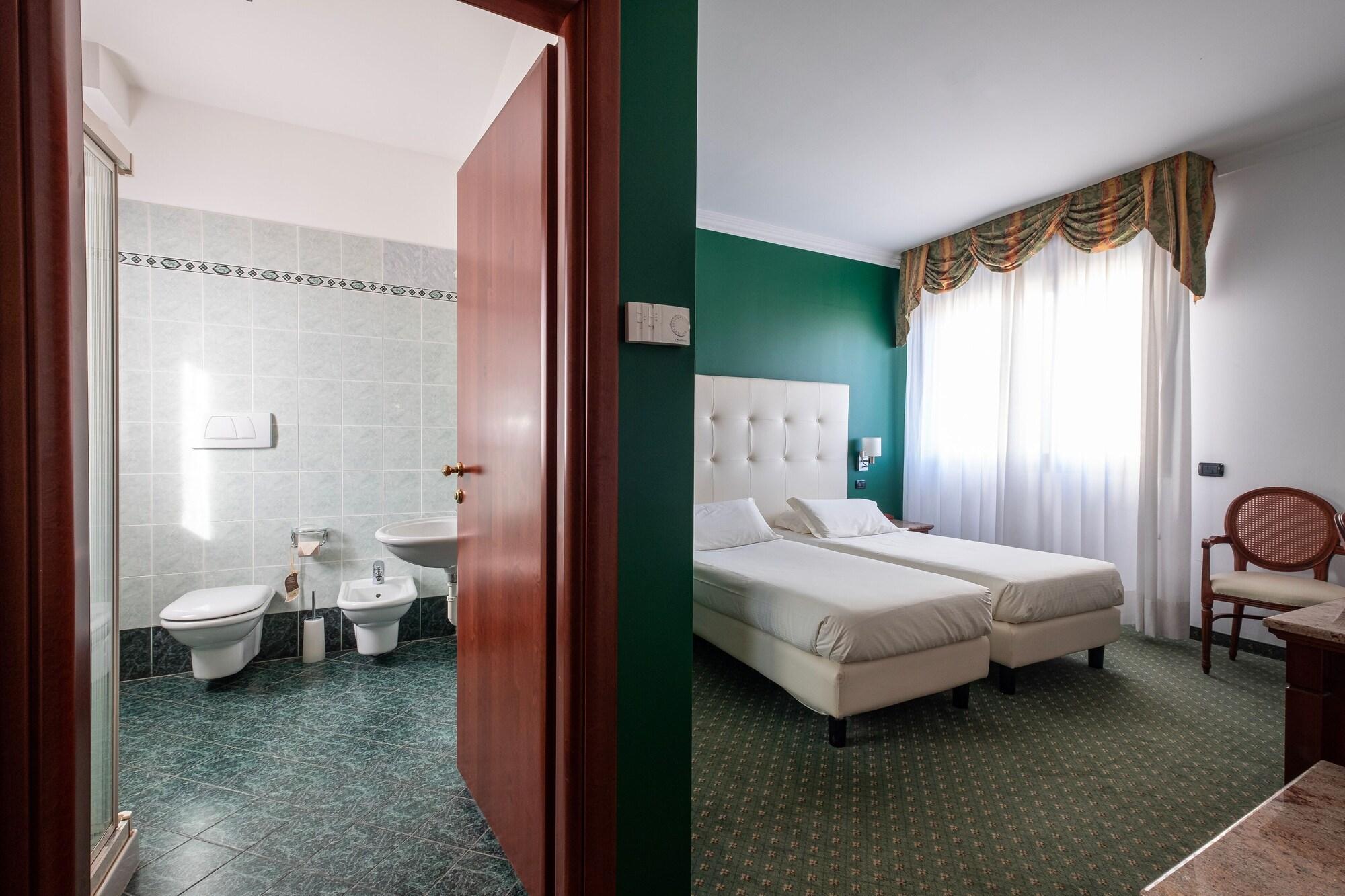 Hotel La Torretta Bollate Kültér fotó