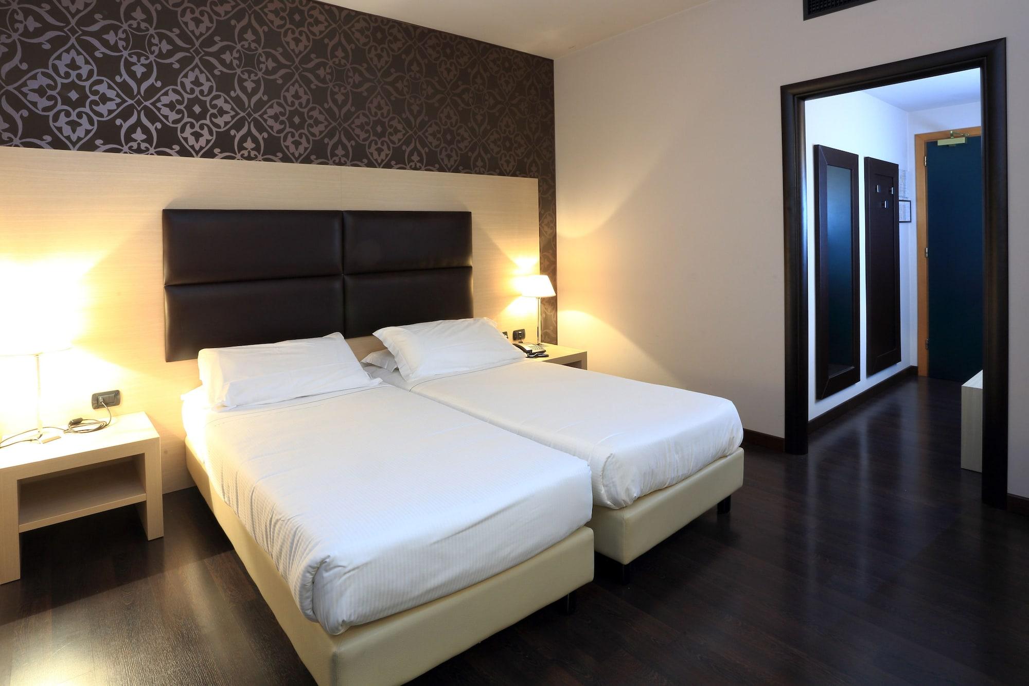 Hotel La Torretta Bollate Kültér fotó