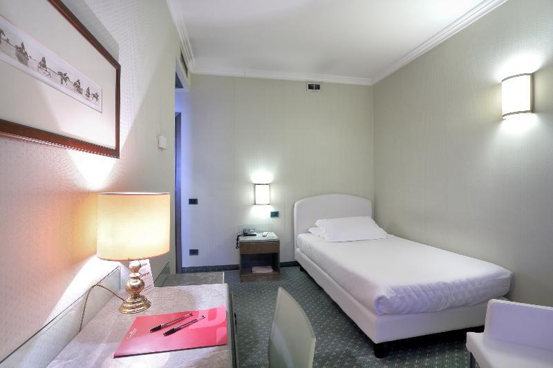Hotel La Torretta Bollate Kültér fotó